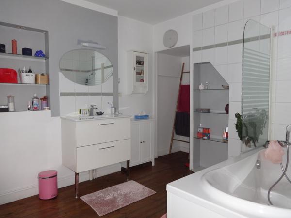 Maison 5 pièces - 90 m² Exclusivité efficity