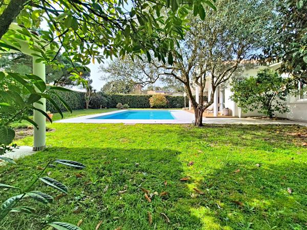 Tosse (40230) Villa TOSSE Plain-Pied de Standing – 129m² – Rénovation Totale – Piscine & Calme