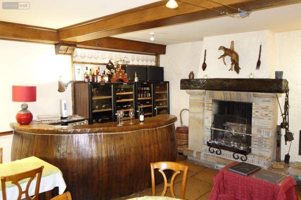 Fonds et/ou murs commerciaux à vendre à Mâcon en Saône-et-Loire (71000), ref : MU 54