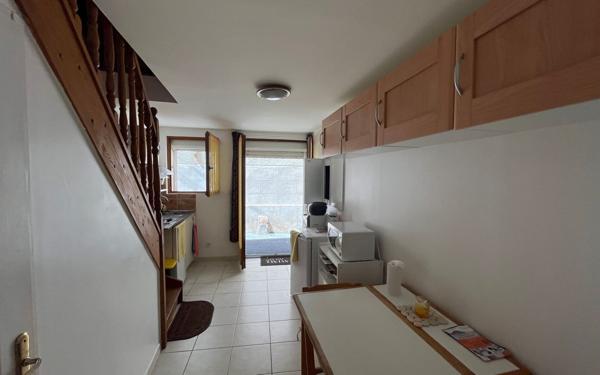 Maison à vendre    2 pièces •  Vias