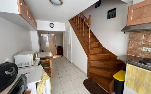 Maison à vendre    2 pièces •  Vias