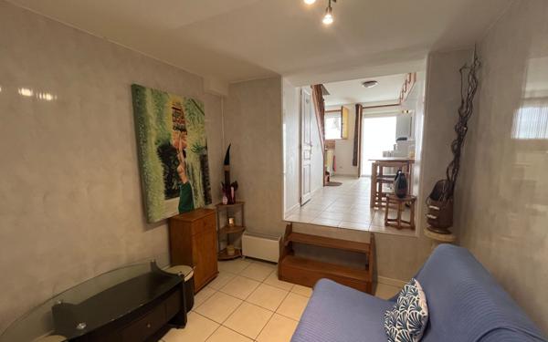 Maison à vendre    2 pièces •  Vias