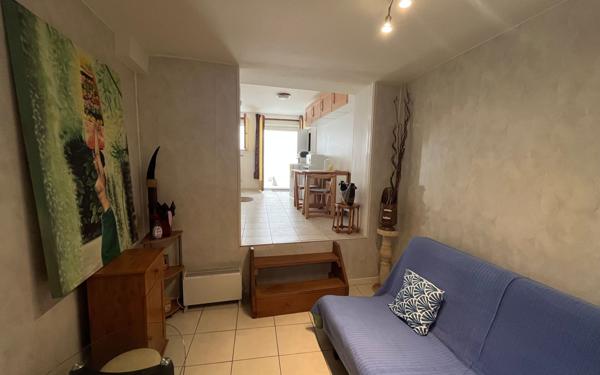 Maison à vendre    2 pièces •  Vias