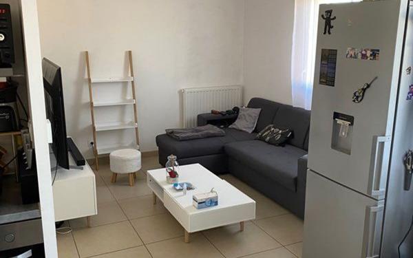 Appartement à louer    2 pièces • 43 m2 Six-Fours-les-Plages