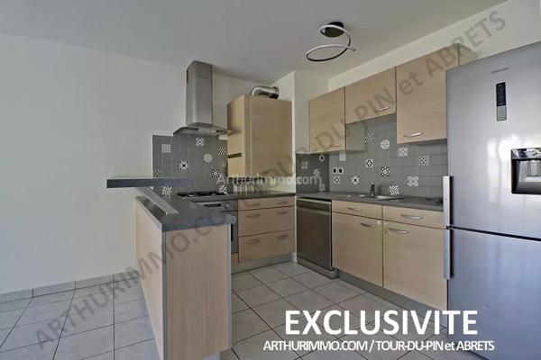 Vente                                                      Appartement
                        
                     3 pièces                      62 m2                     à La Tour-du-Pin