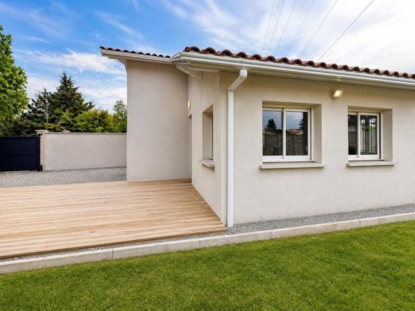 Maison de 65 m² refaite à neuf, prête à vivre.