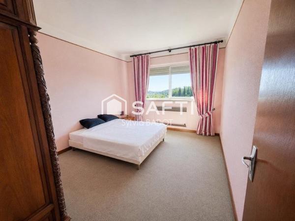 EXCLUSIVITE CARQUEIRANNE Maison 6 pièces avec vue mer sur parcelle de 2035m2