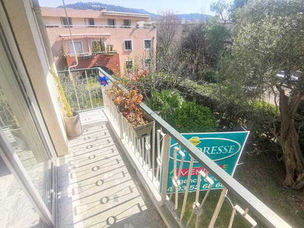 CIMIEZ - AVENUE DE FLIREY : APPARTEMENT 3 PIECES DANS RESIDENCE FERMEE