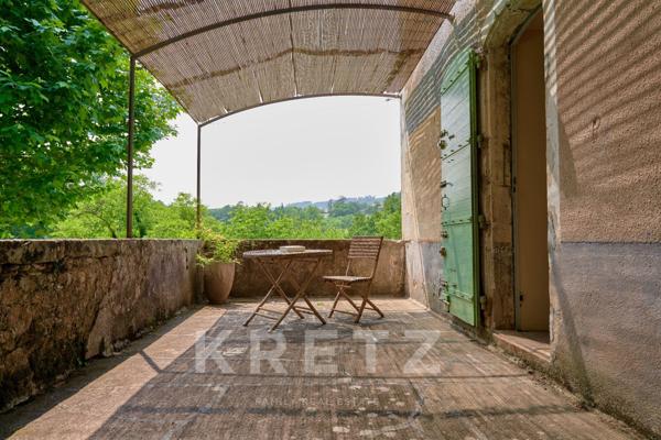 Propriété en pierre au cœur des Monts d’Ardèche – 585 m² sur plus de 5 hectares