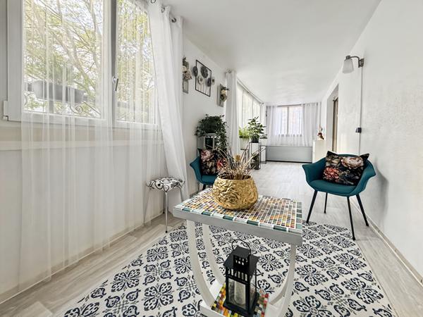 Secteur Mail du centre-ville - Appartement de 100 m² + Loggia de 20 m²