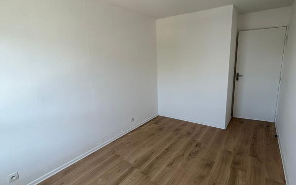 Appartement à louer    3 pièces •  Séné