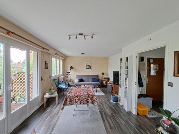 Appartement spacieux et lumineux