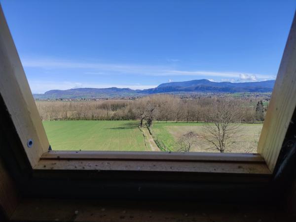 Immobilier Saint-Jean-d’Avelanne (38480) – Immeuble 390m2 – 230 000 €