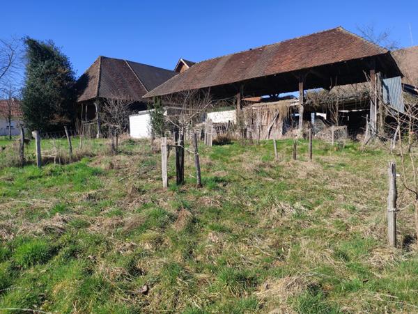 Immobilier Saint-Jean-d’Avelanne (38480) – Immeuble 390m2 – 230 000 €