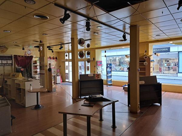Local commercial Laval , Laval Local commercial Laval , Laval