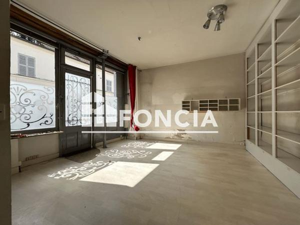 Location Local commercial 3 pièces 75 m² - 22 GRANDE RUE Croissy Sur Seine 78290