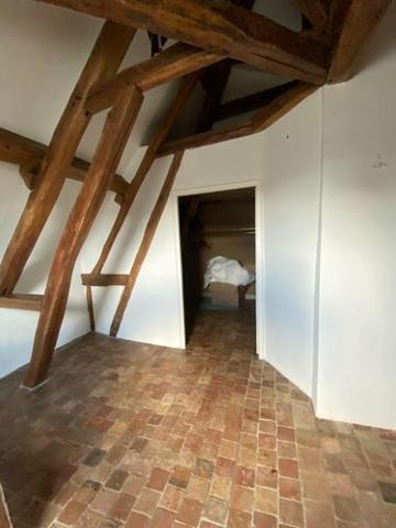 Propriete à vendre à Épernon dans l'Eure-et-Loir (28230), ref : 497