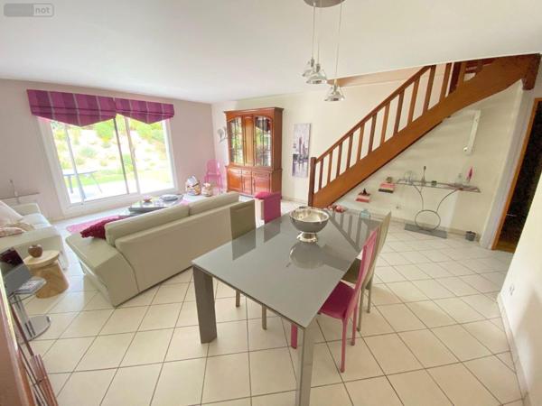 Maison individuelle à vendre à Franqueville-Saint-Pierre en Seine-Maritime (76520), ref : 14131/917