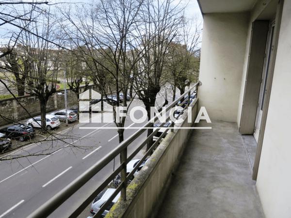 Location Appartement 4 pièces 68.82 m² - 17 BOULEVARD THIERS Dijon 21000