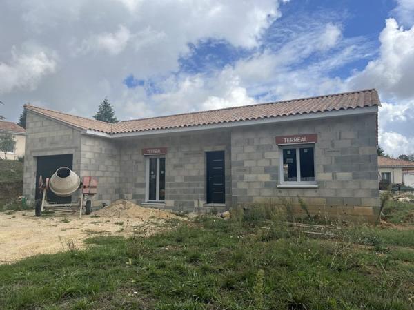 Maison à vendre |  Saint-Astier |  5 pièces | 101 m²