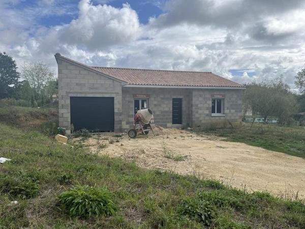 Maison à vendre |  Saint-Astier |  5 pièces | 101 m²