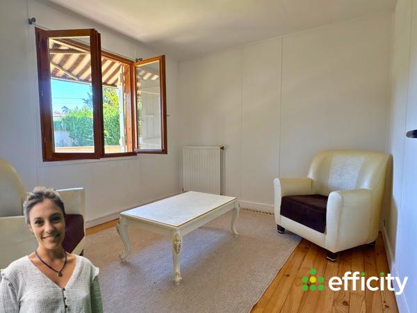 Maison
         4 pièces
        - 100 m² Exclusivité 389 000 € *