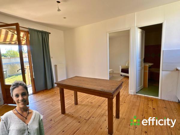Maison
         4 pièces
        - 100 m² Exclusivité 389 000 € *