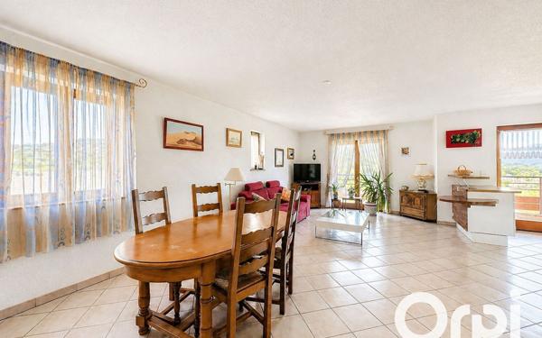 Appartement à vendre    4 pièces • 96 m2 Cranves-Sales