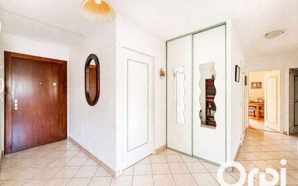 Appartement à vendre    4 pièces • 96 m2 Cranves-Sales