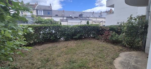 Appartement à louer 590 € CC Tours 1 pièce 25 m² DPE C