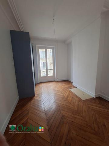Appartement · Location Paris (75009) 6 pièces · 169m²