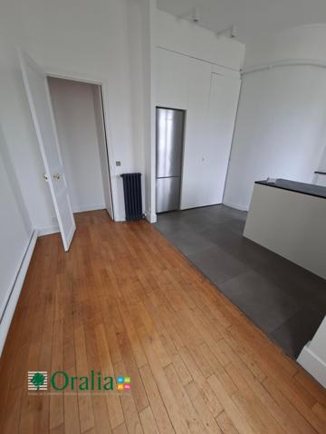 Appartement · Location Paris (75009) 6 pièces · 169m²
