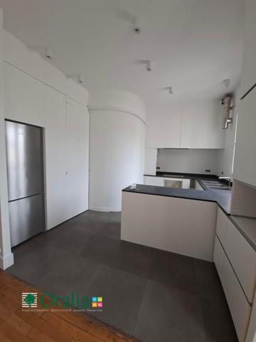 Appartement · Location Paris (75009) 6 pièces · 169m²