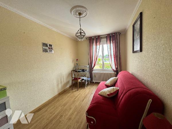 Pavillon sur sous-sol dans un quartier calme