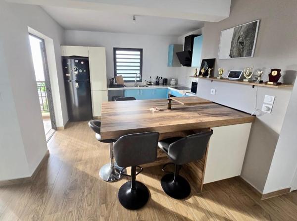Appartement 2 pièces de 52m² à St paul - plateau cailloux