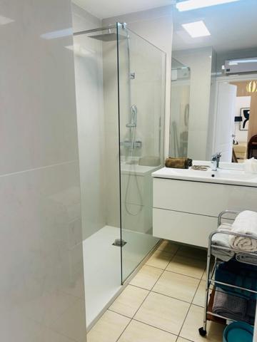 Appartement à FREJUS, 83370 - 2 pièces 55m²