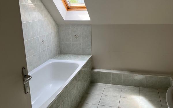 Maison à louer    4 pièces •  La Ville-aux-Dames