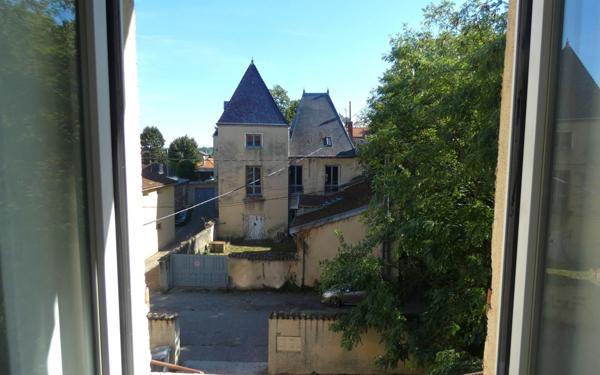 Appartement à vendre    2 pièces • 53,40 m2 Saint-Genis-Laval