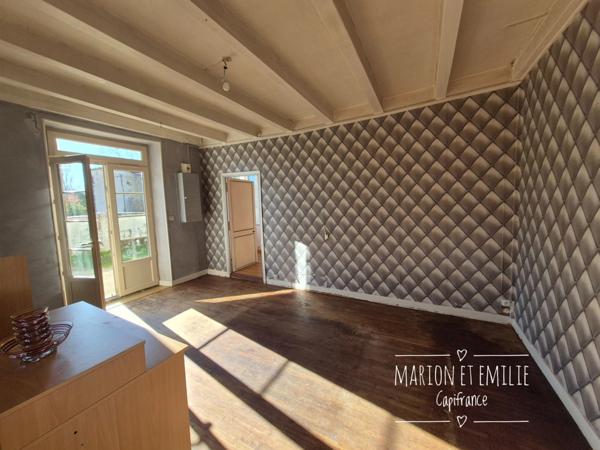 Maison à vendre 5 Chambres - gros potentiel - proche SURGERES