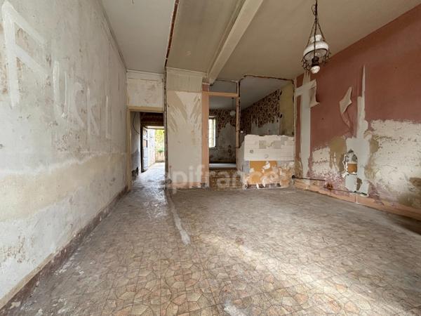 MAISON AVEC TERRAIN DE 880 M2 - SAIL SOUS COUZAN