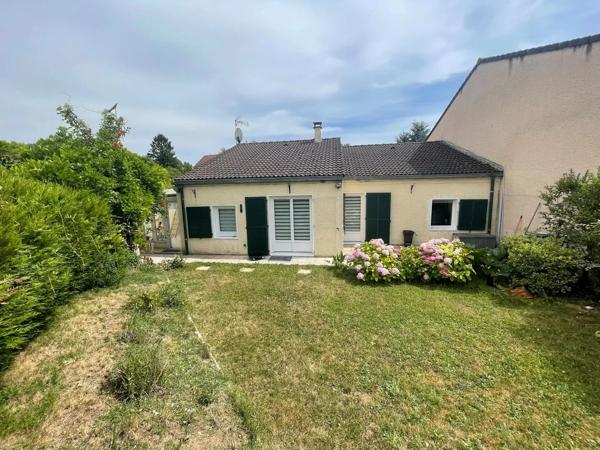 Vente                                                      Maison
                        
                     5 pièces                      112 m2                     à Persan