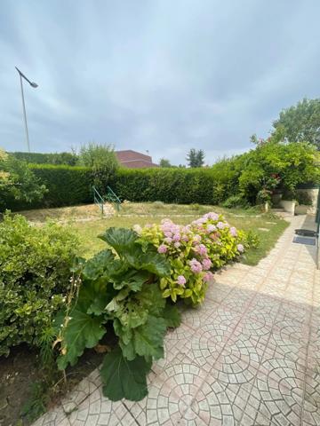 Vente                                                      Maison
                        
                     5 pièces                      112 m2                     à Persan