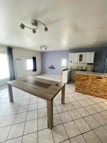 Vente                                                      Maison
                        
                     5 pièces                      112 m2                     à Persan
