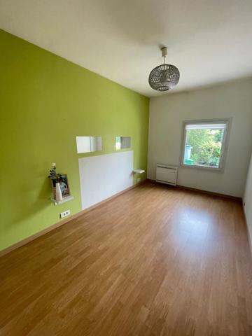 Vente                                                      Maison
                        
                     5 pièces                      112 m2                     à Persan
