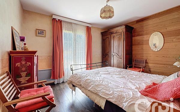 Maison à vendre    7 pièces • 183 m2 Fillinges