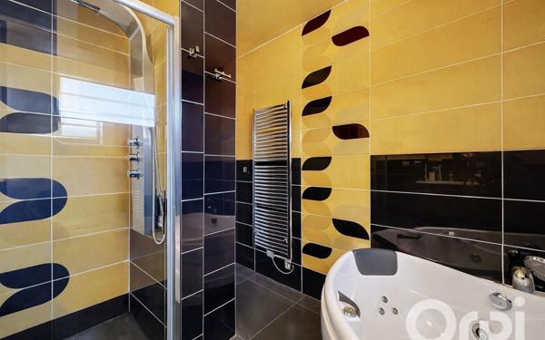 Maison à vendre    7 pièces • 183 m2 Fillinges