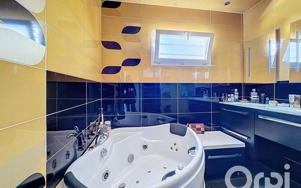 Maison à vendre    7 pièces • 183 m2 Fillinges