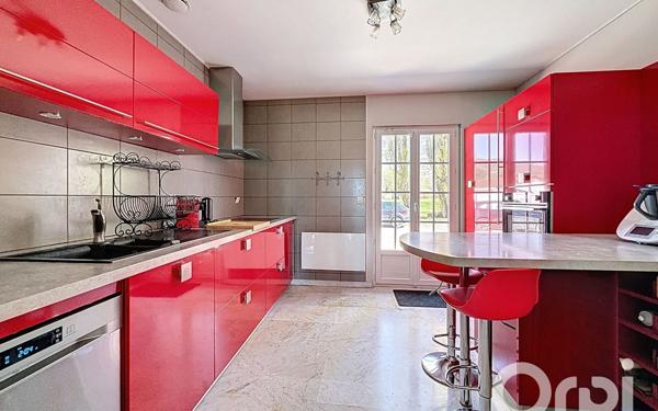 Maison à vendre    7 pièces • 183 m2 Fillinges