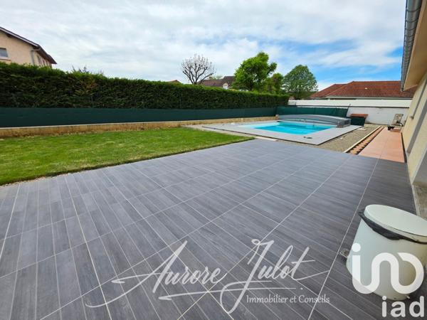 Maison traditionnelle 3 pièces de 84 m² à Morestel (38510)