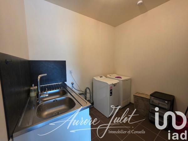 Maison traditionnelle 3 pièces de 84 m² à Morestel (38510)